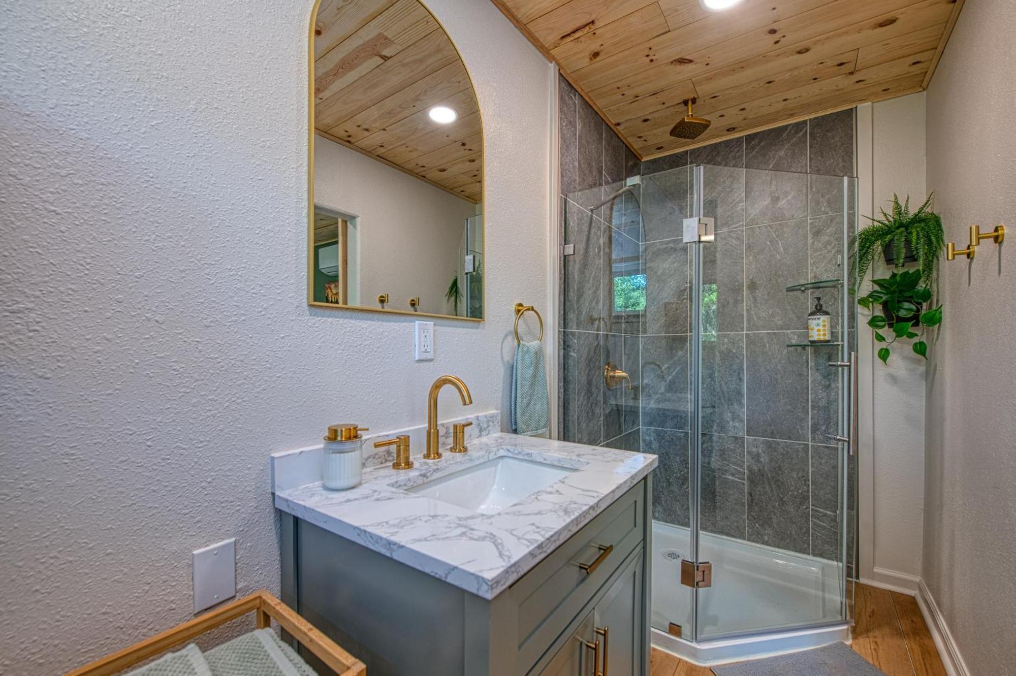 The Mountains Are Calling - Private, Retreat Near Yosemite